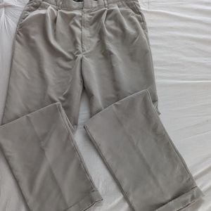 Haggar Pleated Comfort Classic Fit Pants